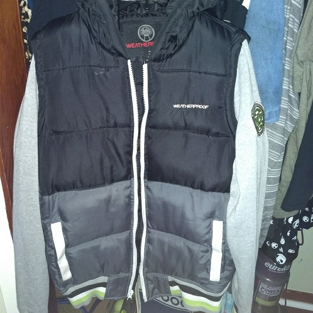 Boys 18/20 Waterproof Jacket! NWOT!